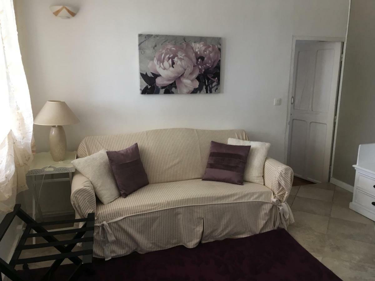 Bed and Breakfast Mas des Kardouons Tourrettes-sur-Loup Exterior foto